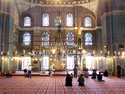 Mesquita Yeni